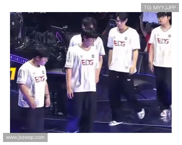 EDG在世界大师赛积分榜中以72分稳居第一，争夺冠军形势严峻